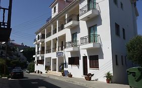 Pissouriana Hotel Apartments