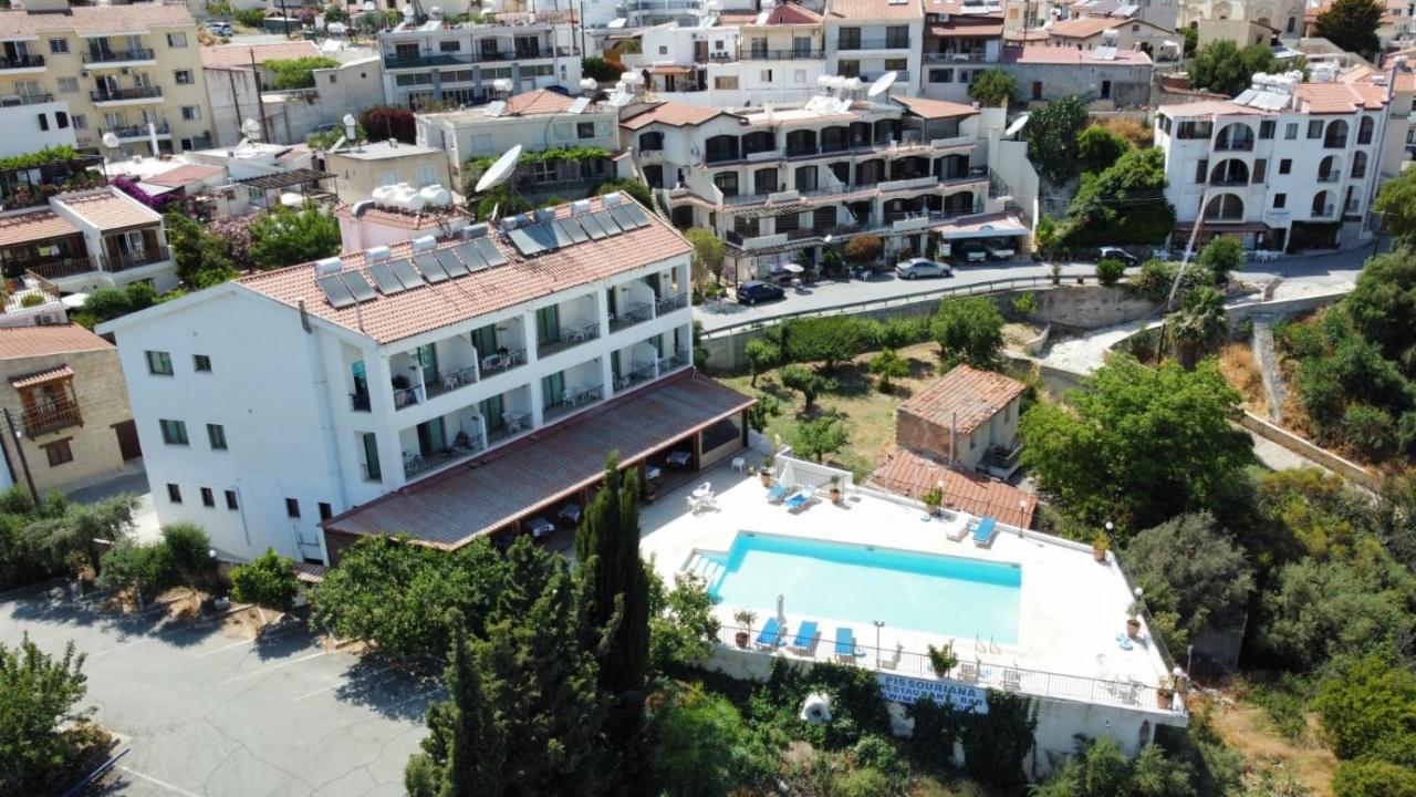 Pissouriana Hotel Apartments Buitenkant foto
